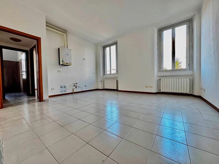 Appartamento bilocale in affitto in Via Giuseppe Galliano, Baggio, Milano