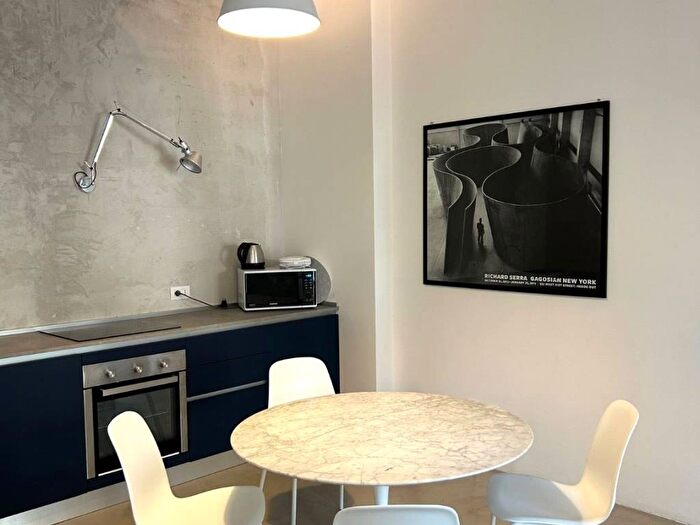 Appartamento bilocale in affitto in Piazza Niccolò Tommaseo, Vincenzo Monti, Milano