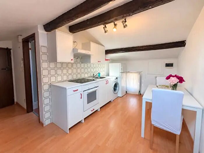 Appartamento bilocale in vendita in Via Prato Santo, Verona