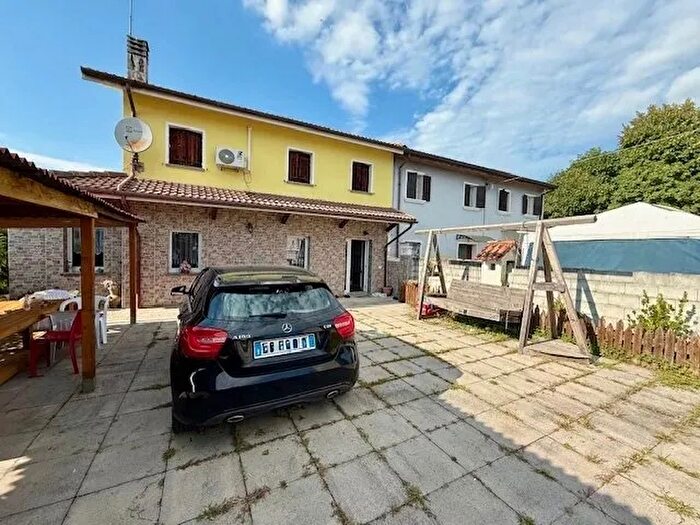 Casa con 5 locali in vendita in Ormelle