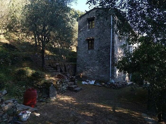 Casa con 9 locali in vendita in Via di Panicale, Buti
