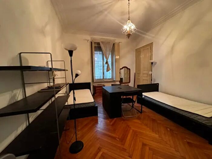 Appartamento trilocale in affitto in Via Baveno, Torino