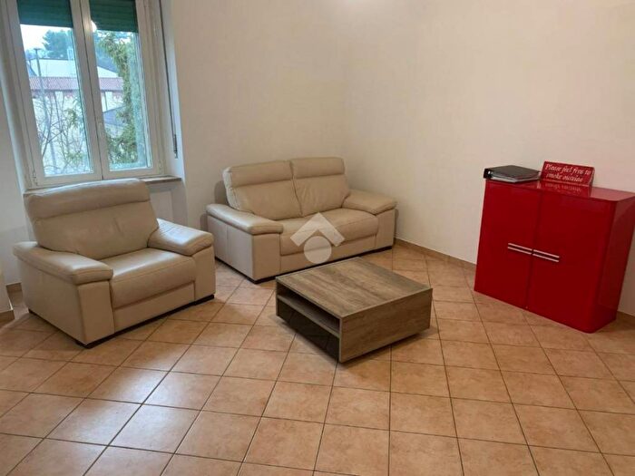 Appartamento con 5 locali in affitto in Via Bengasi, Borgo Roma, Verona