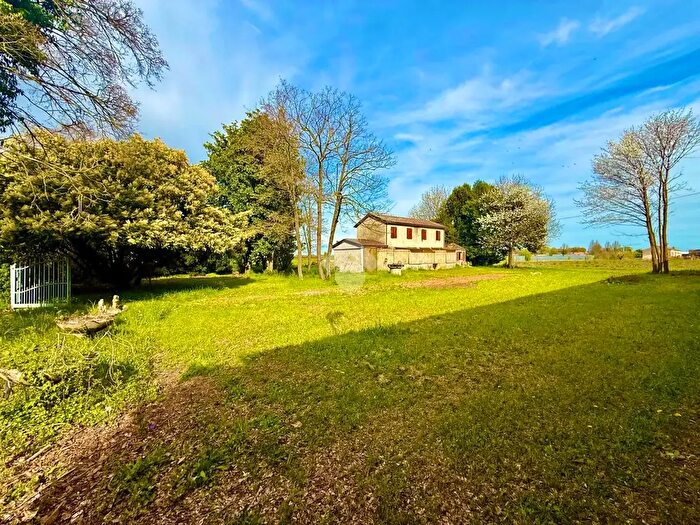 Casa quadrilocale in vendita in Via Eugenio Barsanti, Abano Terme