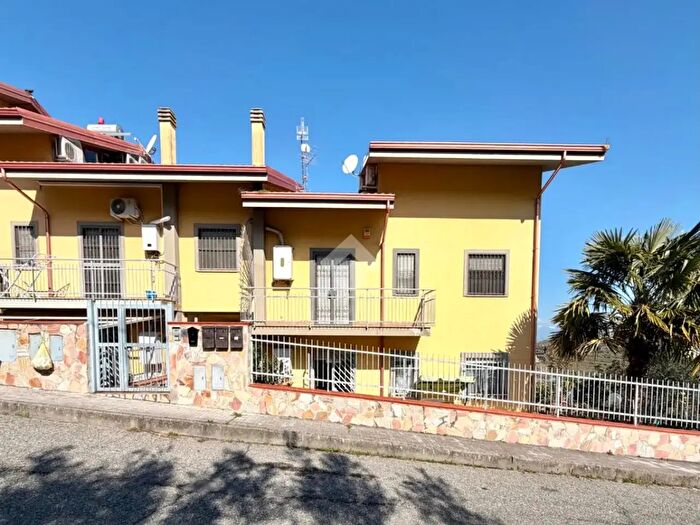 Appartamento trilocale in vendita in Via Tavolara, San Pietro In Guarano