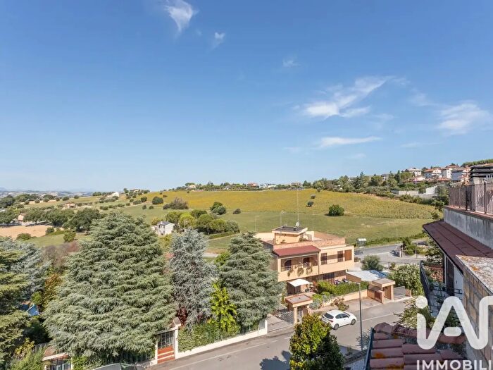 Appartamento con 6 locali in vendita in Via Solferino, Castelfidardo