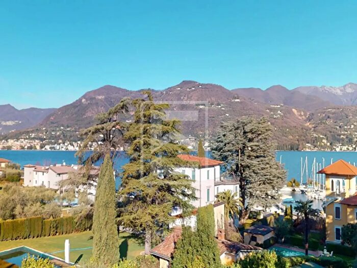 Appartamento trilocale in vendita in Via Preone, San Felice Del Benaco