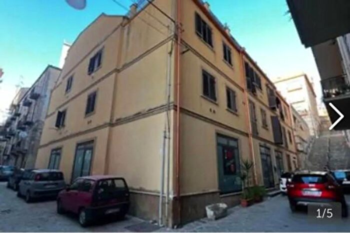 Appartamento quadrilocale in vendita in Via Antonio Gramsci, Caltanissetta