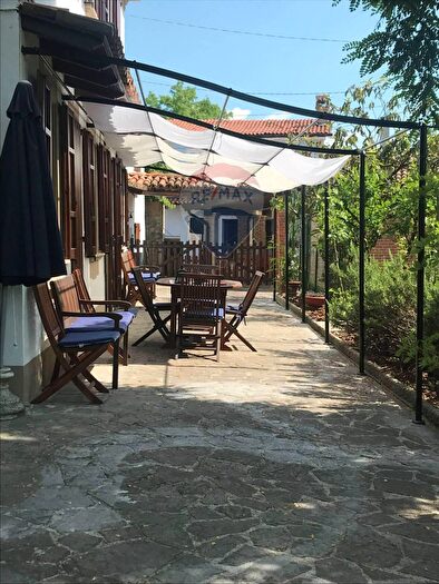 Casa quadrilocale in vendita in Poggio Pornenzo, Montecalvo Versiggia