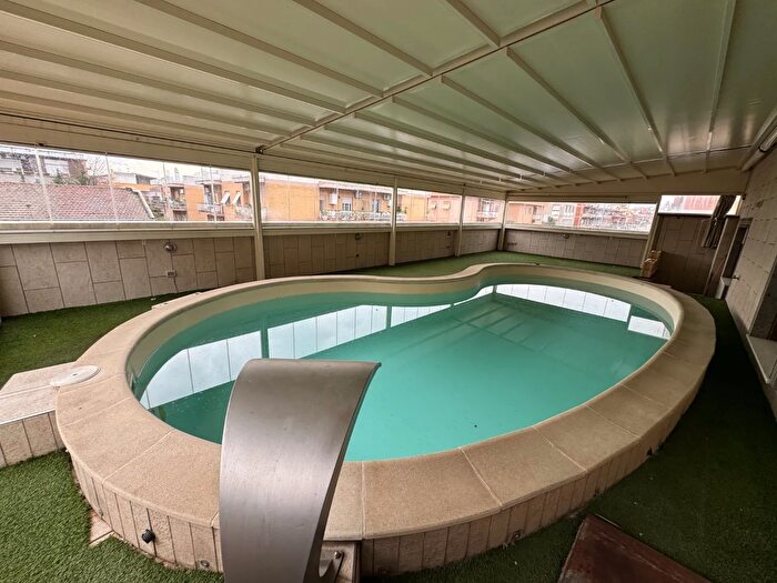 Appartamento con 6 locali in affitto in Via di Morena, Ciampino