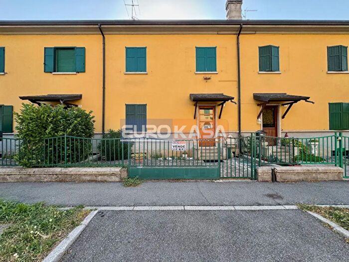 Appartamento trilocale in vendita in Via Trieste, Dalmine