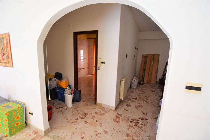 Appartamento quadrilocale in vendita in Gioeni, Agrigento