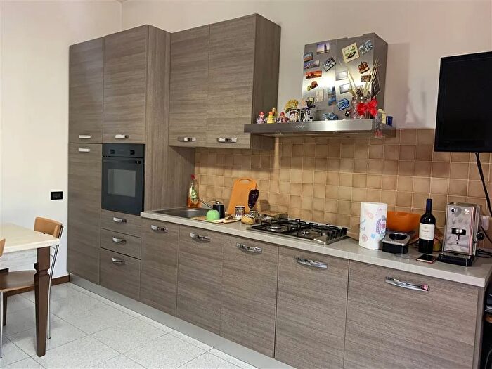 Appartamento trilocale in affitto in Via II Giugno a Certaldo Firenze, Certaldo