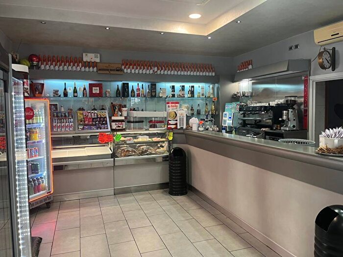 Casa quadrilocale in vendita in Via Santa Barbara, Centro, Nettuno