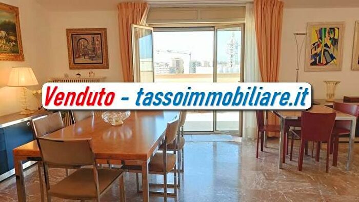 Appartamento con 9 locali in vendita in Ortona