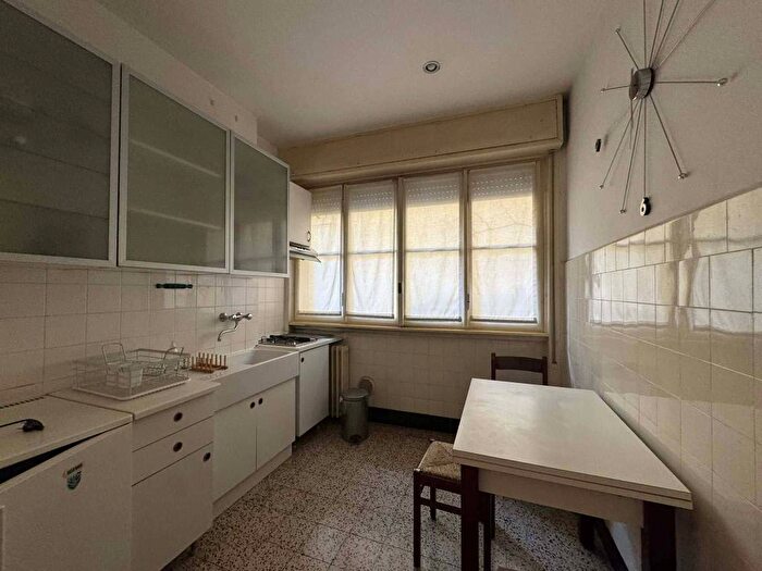 Appartamento bilocale in affitto in Via Guglielmo Pepe, Isola, Milano