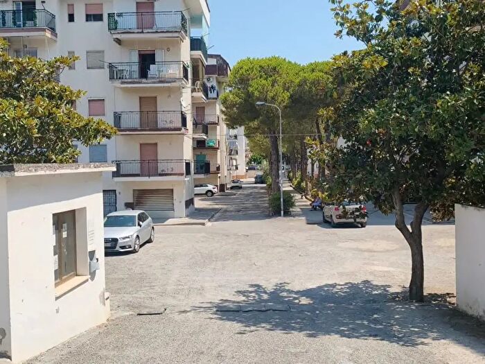 Appartamento trilocale in vendita in Via Fiume Lao F, Scalea