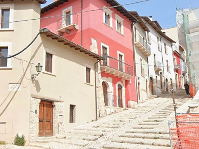 Appartamento trilocale in affitto in Costa Masciarelli, Villa Comunale, L'Aquila