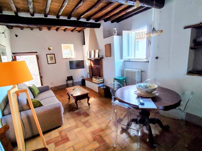 Casa trilocale in affitto in Via Pereira, Centro, Amelia