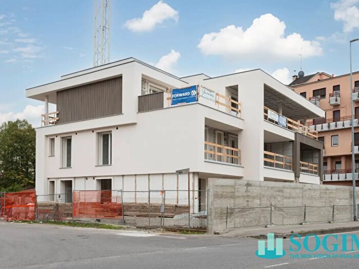 Appartamento con 5 locali in vendita in Via Gioia, Monza