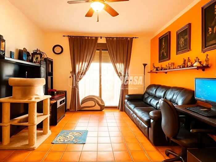 Appartamento trilocale in vendita in Via IV Novembre Verderio Inferiore, Verderio