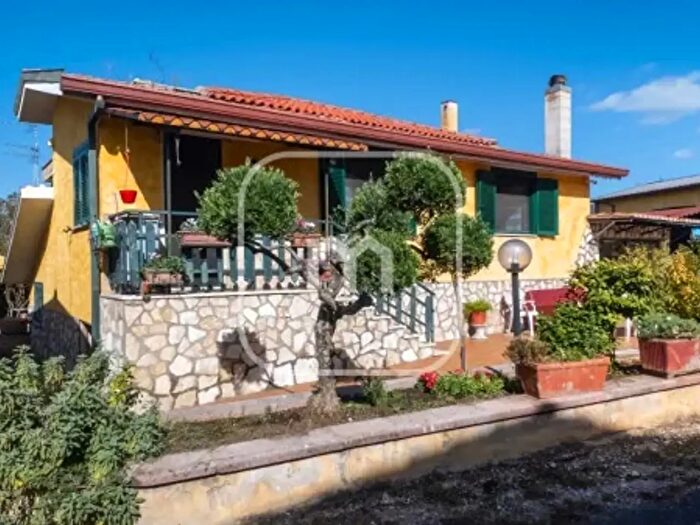 Casa con 5 locali in vendita in Via Tende, Palestrina
