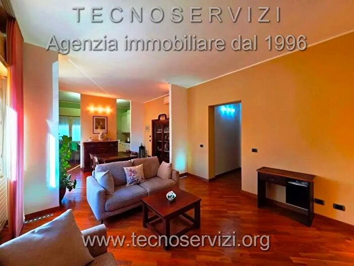 Appartamento con 5 locali in vendita in Savignano Sul Panaro