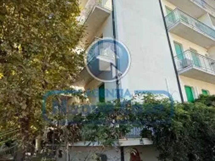 Appartamento bilocale in vendita in Viale delle Nazioni, Ravenna