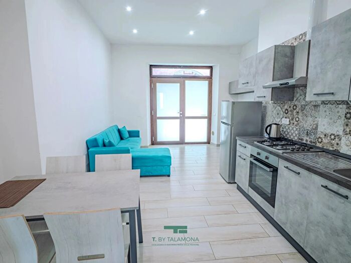 Appartamento bilocale in vendita in Porto Valtravaglia