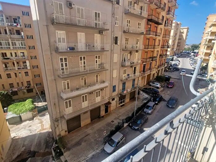 Appartamento con 5 locali in vendita in Via Dante, Agrigento