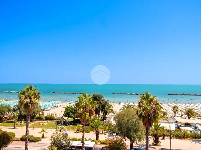 Appartamento con 5 locali in vendita in Via Gaetano Donizetti, San Benedetto Del Tronto