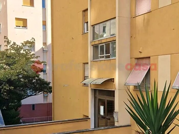Appartamento quadrilocale in vendita in Via Napoli, Genova