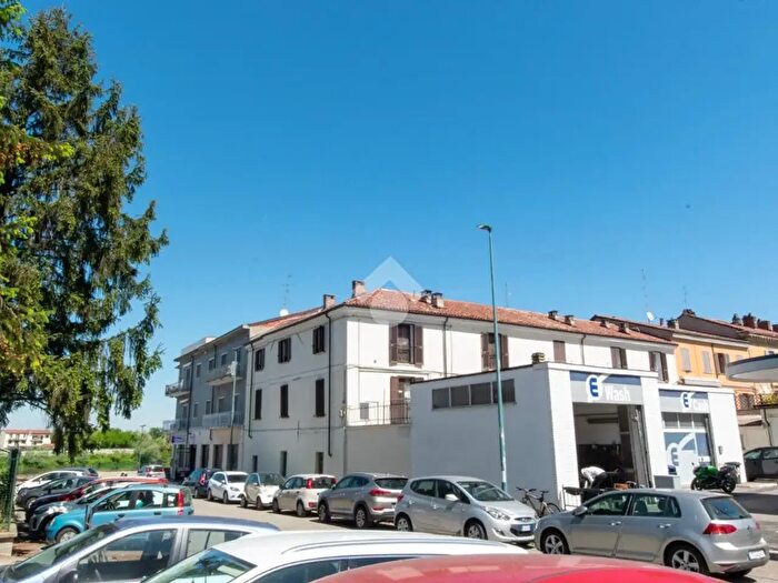 Appartamento quadrilocale in vendita in Piazza XXV Aprile, Casale Monferrato