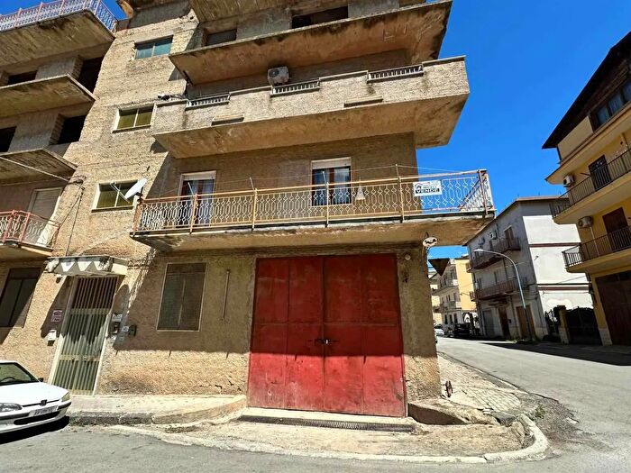 Appartamento con 5 locali in vendita in Via Marche, Ribera