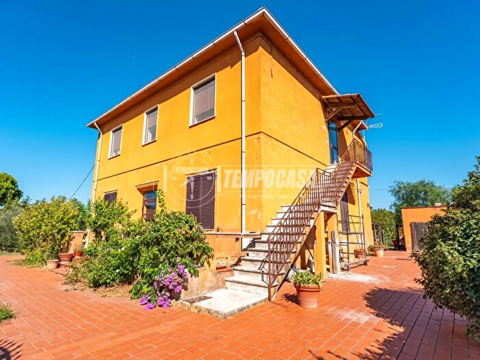 Appartamento trilocale in vendita in Località Colmata, Piombino