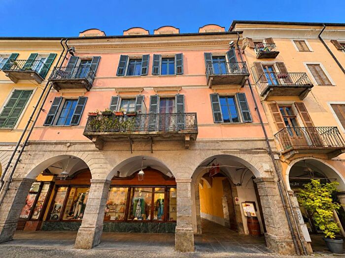 Appartamento bilocale in affitto in Piazza San Donato, Centro Storico, Pinerolo