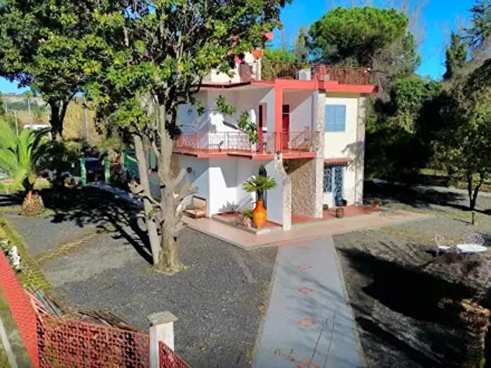 Casa con 6 locali in vendita in Via Reginelle, Giugliano In Campania