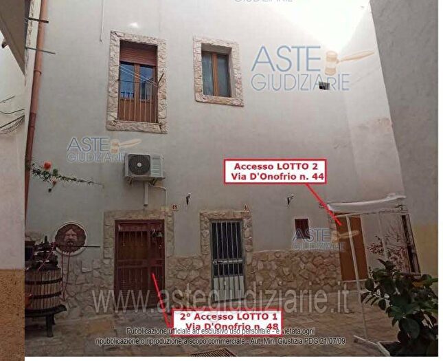 Casa trilocale in vendita in Via Magno Grottaglie Ta Italia, Grottaglie