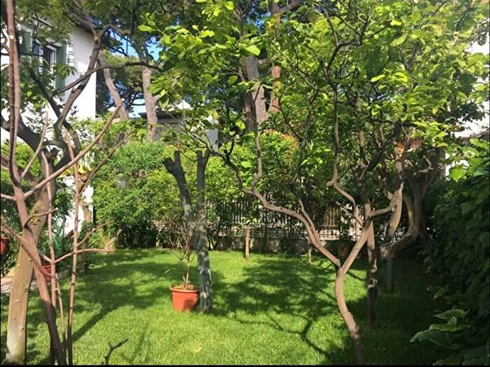 Appartamento trilocale in affitto in Via Serena, Piani di Borghetto Ospedale, Bordighera