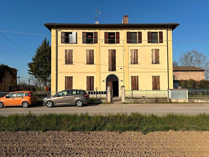 Appartamento trilocale in affitto in Via Montirone, SantAgata Bolognese