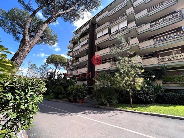 Appartamento quadrilocale in affitto in Via Cassia, Cassia San Godenzo, Roma