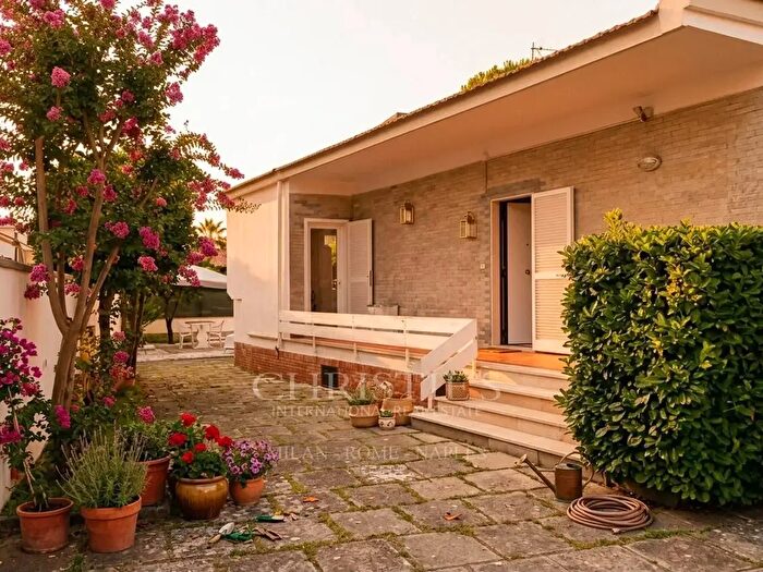 Casa con 5 locali in vendita in Via San Felice Circeo Km, Terracina