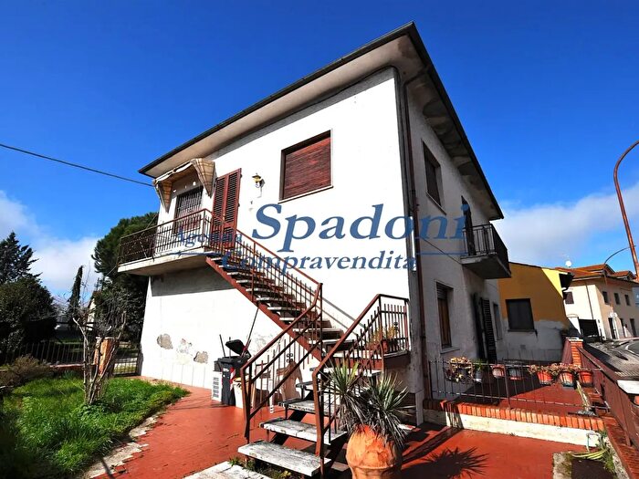 Appartamento con 6 locali in vendita in Ponte Buggianese