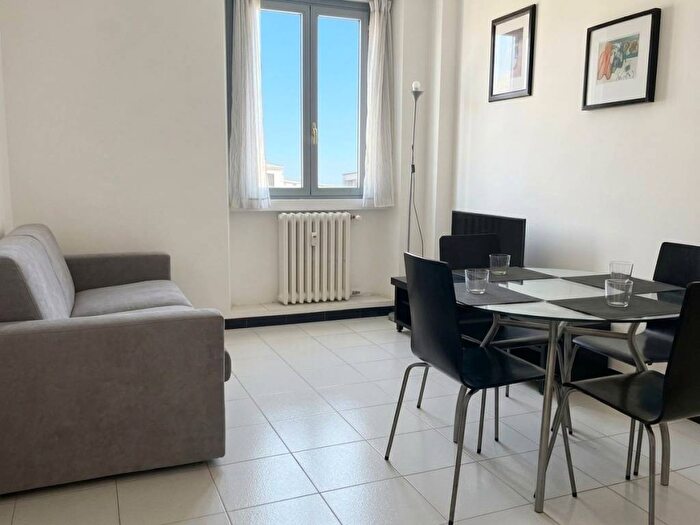 Appartamento bilocale in affitto in via guglielmo silva, Monte Rosa Lotto, Milano