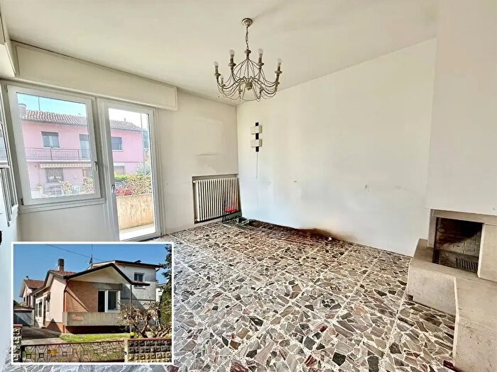 Casa con 5 locali in vendita in Via, Alfonsine