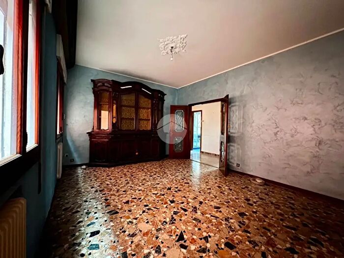 Appartamento trilocale in vendita in Rione Sant' Andrea, Chioggia