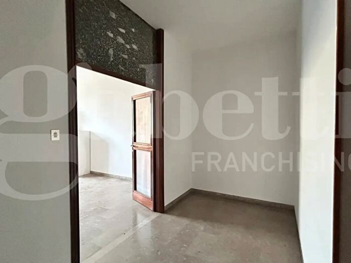 Appartamento con 5 locali in vendita in Via Mazzini, Bologna