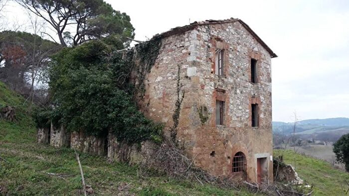 Casa in vendita in Asciano