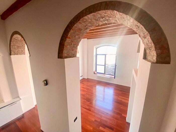 Appartamento bilocale in affitto in Via Monviso, Paolo Sarpi, Milano