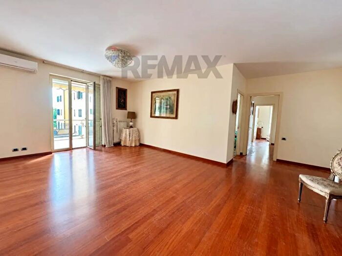 Appartamento trilocale in vendita in Via Theodore Rooselvet, Caserta